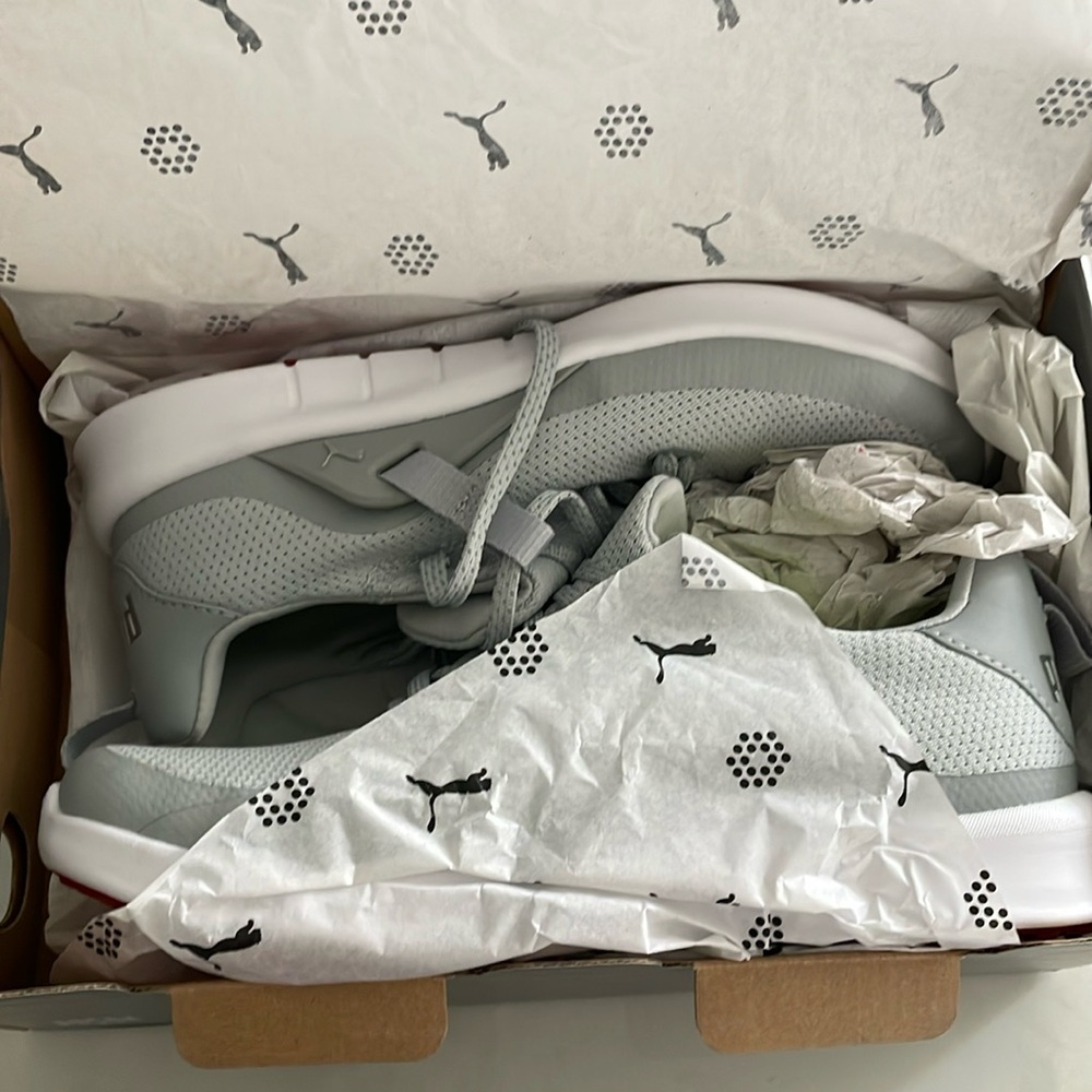 Puma - Never been worn golf shoes